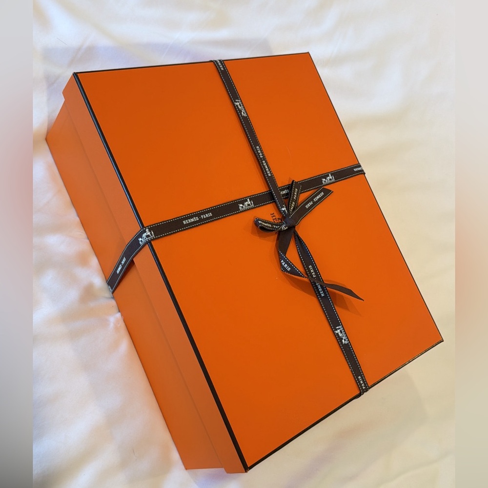 💯 Authentic Hermes Box 11 x 14 x 4.5 in